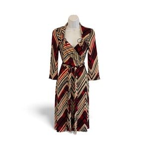 DVF Diane Von Furstenberg Chevron Patterned Wrap Dress in Silk Jersey- Size 6